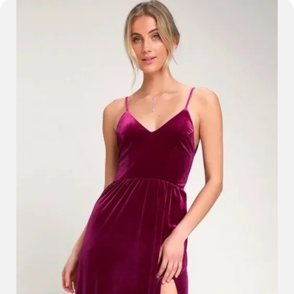 Lulu's Final Song Women's  Magenta VELVET Spaghetti Strap Maxi Dress - Picture 2 of 11